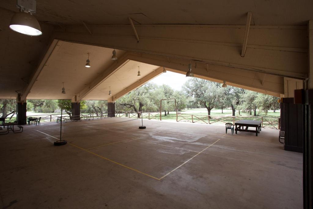 Medina Lake Camping Resort Cabin 4 image 12